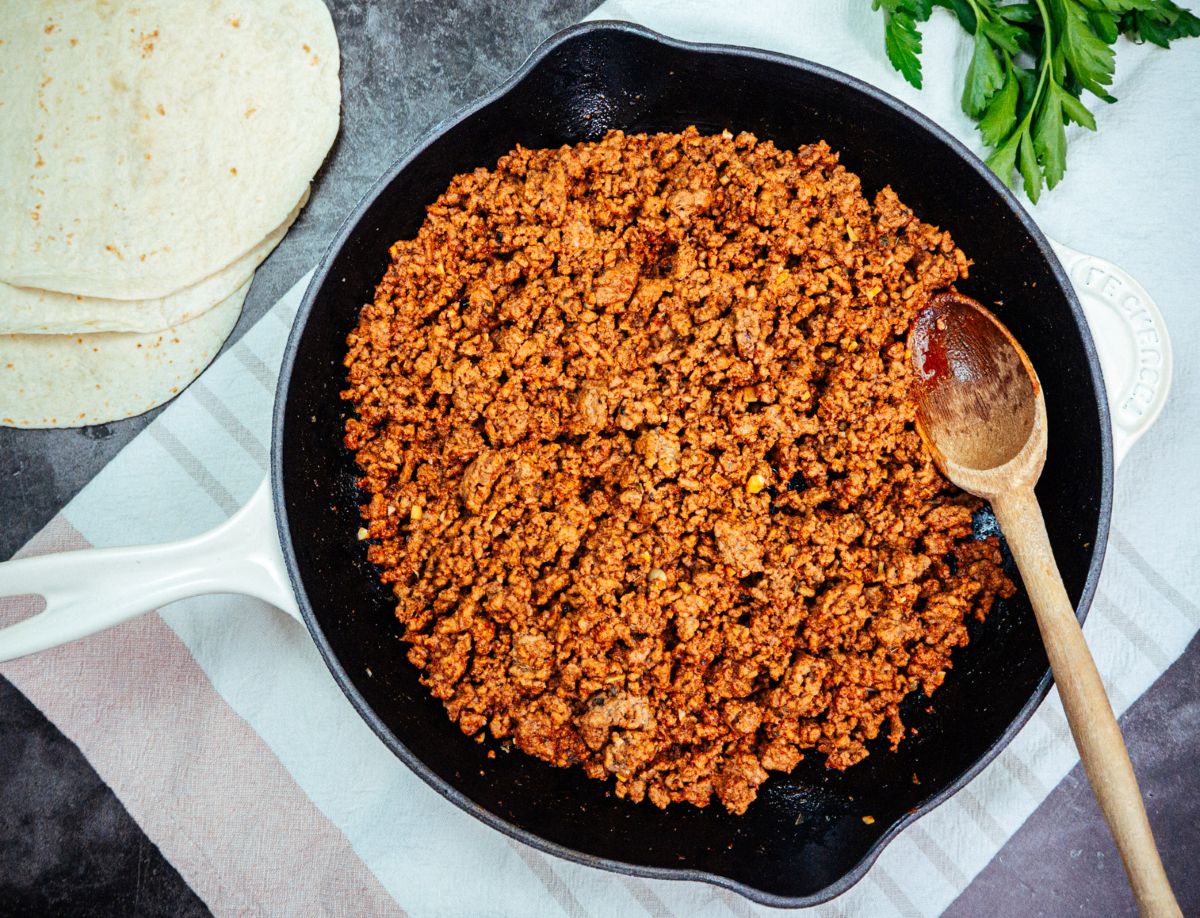 jauheliha-taco-mausteilla-resepti