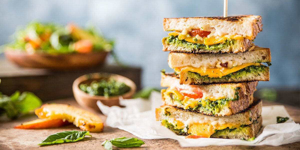 pesto-paistettu-juustovoileipa-respti