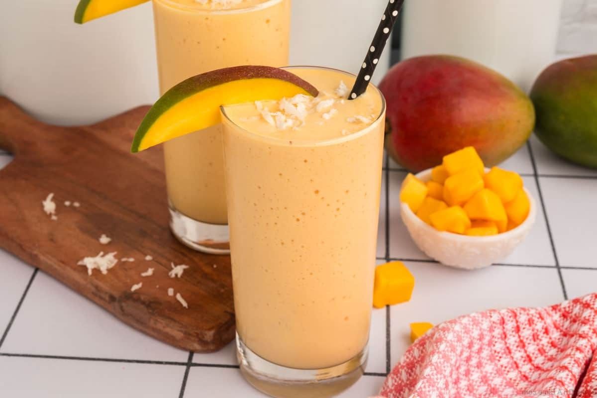 proteiinimango-smoothien-resepti